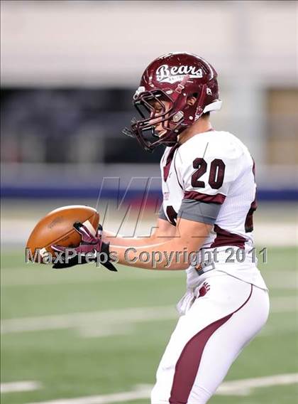 Thumbnail 1 in Liberty vs. Bastrop (4A Division 2 Region 2 Semifinals) photogallery.