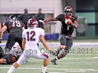 Thumbnail 3 in Liberty vs. Bastrop (4A Division 2 Region 2 Semifinals) photogallery.