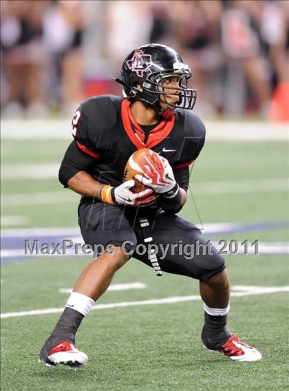 Thumbnail 1 in Liberty vs. Bastrop (4A Division 2 Region 2 Semifinals) photogallery.