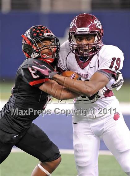 Thumbnail 1 in Liberty vs. Bastrop (4A Division 2 Region 2 Semifinals) photogallery.