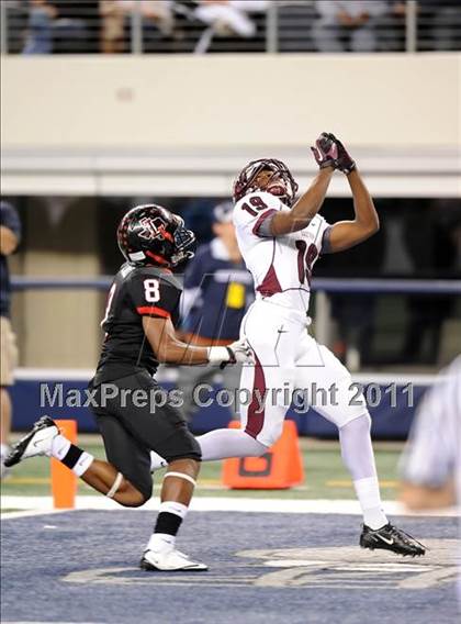 Thumbnail 3 in Liberty vs. Bastrop (4A Division 2 Region 2 Semifinals) photogallery.