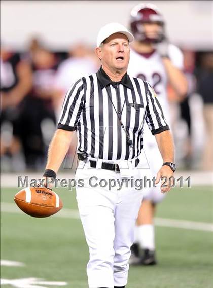 Thumbnail 3 in Liberty vs. Bastrop (4A Division 2 Region 2 Semifinals) photogallery.