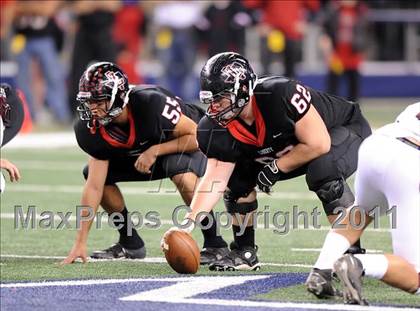 Thumbnail 1 in Liberty vs. Bastrop (4A Division 2 Region 2 Semifinals) photogallery.