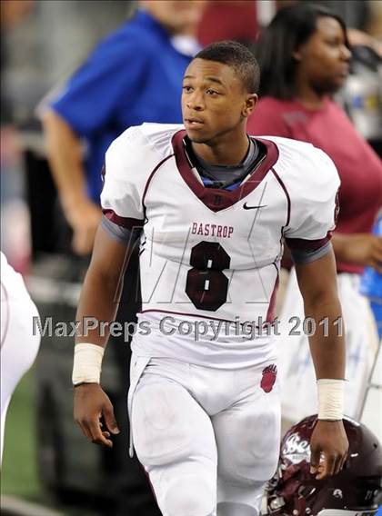 Thumbnail 2 in Liberty vs. Bastrop (4A Division 2 Region 2 Semifinals) photogallery.