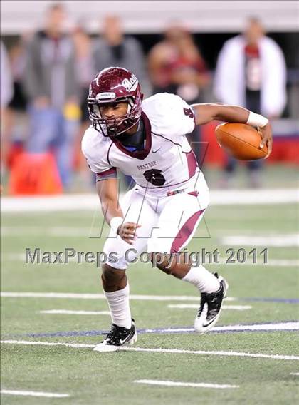 Thumbnail 2 in Liberty vs. Bastrop (4A Division 2 Region 2 Semifinals) photogallery.