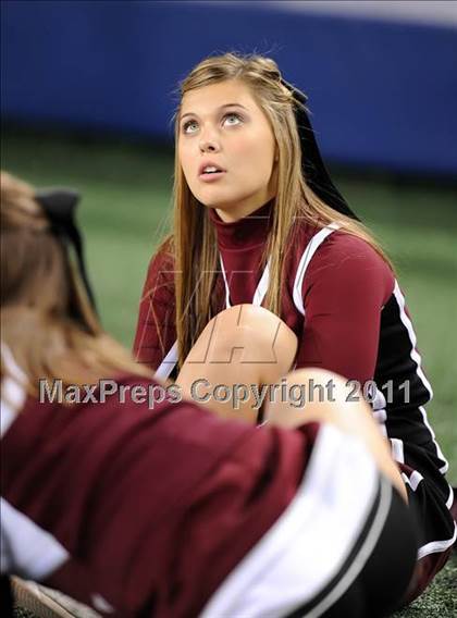 Thumbnail 2 in Liberty vs. Bastrop (4A Division 2 Region 2 Semifinals) photogallery.