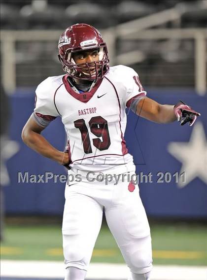 Thumbnail 1 in Liberty vs. Bastrop (4A Division 2 Region 2 Semifinals) photogallery.