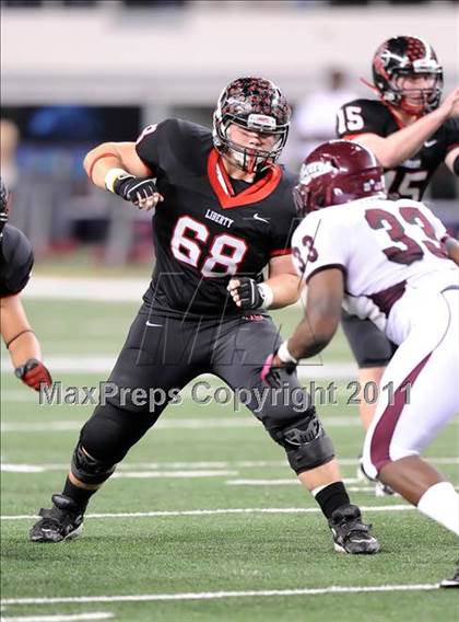 Thumbnail 1 in Liberty vs. Bastrop (4A Division 2 Region 2 Semifinals) photogallery.