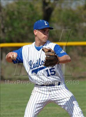 Thumbnail 1 in McMahon @ Ludlowe photogallery.