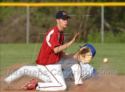 Thumbnail 1 in McMahon @ Ludlowe photogallery.