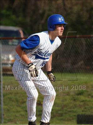 Thumbnail 1 in McMahon @ Ludlowe photogallery.