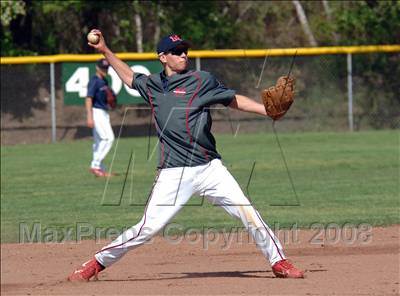 Thumbnail 1 in McMahon @ Ludlowe photogallery.
