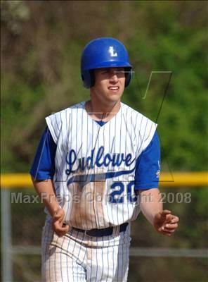 Thumbnail 1 in McMahon @ Ludlowe photogallery.