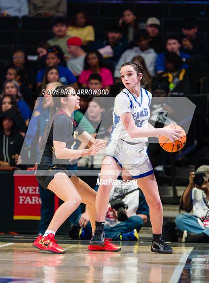 Thumbnail 2 in Cherokee vs East Bladen (NCHSAA 1A Final) photogallery.