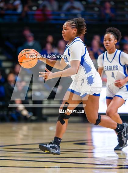 Thumbnail 1 in Cherokee vs East Bladen (NCHSAA 1A Final) photogallery.