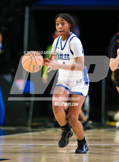 Thumbnail 1 in Cherokee vs East Bladen (NCHSAA 1A Final) photogallery.