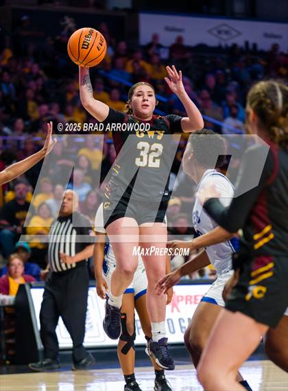 Thumbnail 3 in Cherokee vs East Bladen (NCHSAA 1A Final) photogallery.