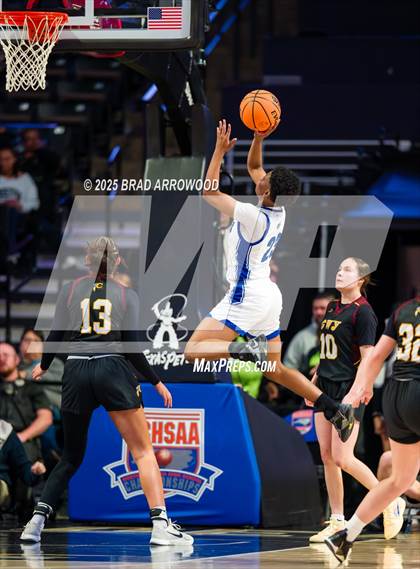 Thumbnail 1 in Cherokee vs East Bladen (NCHSAA 1A Final) photogallery.