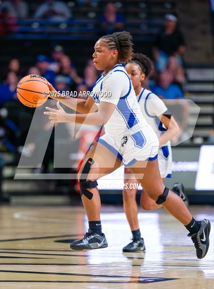 Thumbnail 3 in Cherokee vs East Bladen (NCHSAA 1A Final) photogallery.
