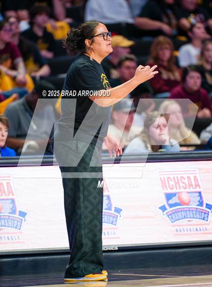 Thumbnail 2 in Cherokee vs East Bladen (NCHSAA 1A Final) photogallery.