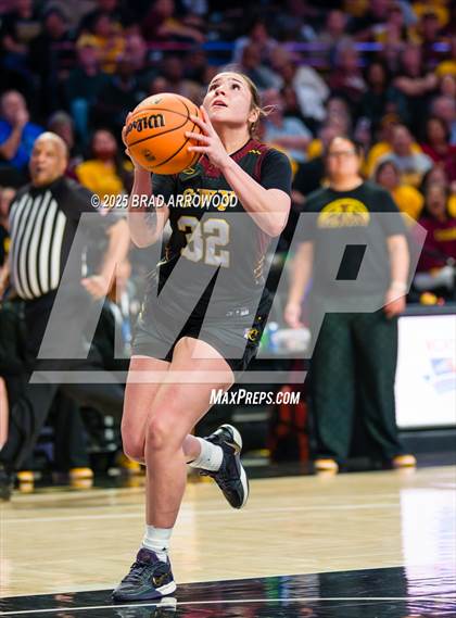 Thumbnail 1 in Cherokee vs East Bladen (NCHSAA 1A Final) photogallery.