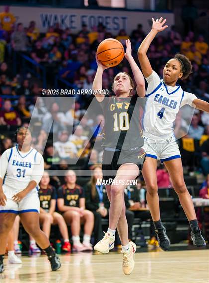 Thumbnail 2 in Cherokee vs East Bladen (NCHSAA 1A Final) photogallery.