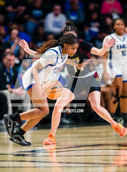 Thumbnail 2 in Cherokee vs East Bladen (NCHSAA 1A Final) photogallery.