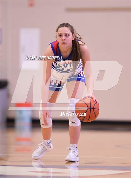 Thumbnail 1 in East Canton @ Western Reserve (OHSAA D4 District Final) photogallery.