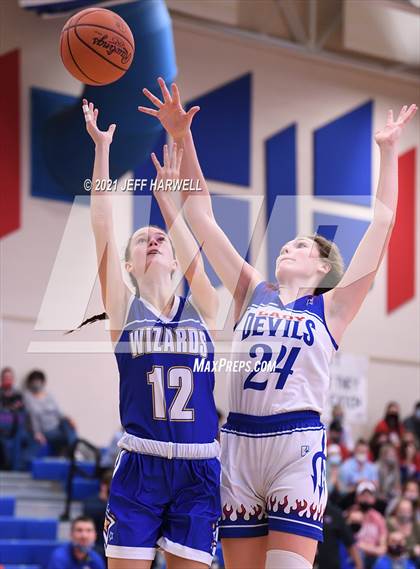 Thumbnail 1 in East Canton @ Western Reserve (OHSAA D4 District Final) photogallery.