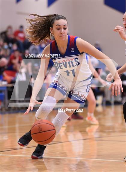 Thumbnail 3 in East Canton @ Western Reserve (OHSAA D4 District Final) photogallery.