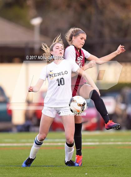 Thumbnail 3 in Menlo School vs Sacred Heart Prep photogallery.