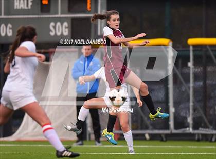Thumbnail 3 in Menlo School vs Sacred Heart Prep photogallery.