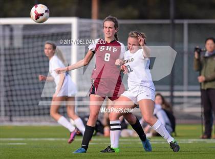 Thumbnail 3 in Menlo School vs Sacred Heart Prep photogallery.