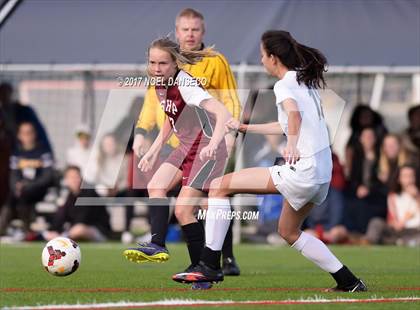 Thumbnail 2 in Menlo School vs Sacred Heart Prep photogallery.