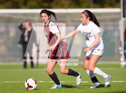 Thumbnail 3 in Menlo School vs Sacred Heart Prep photogallery.