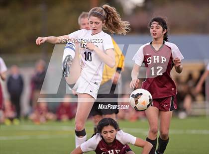 Thumbnail 2 in Menlo School vs Sacred Heart Prep photogallery.
