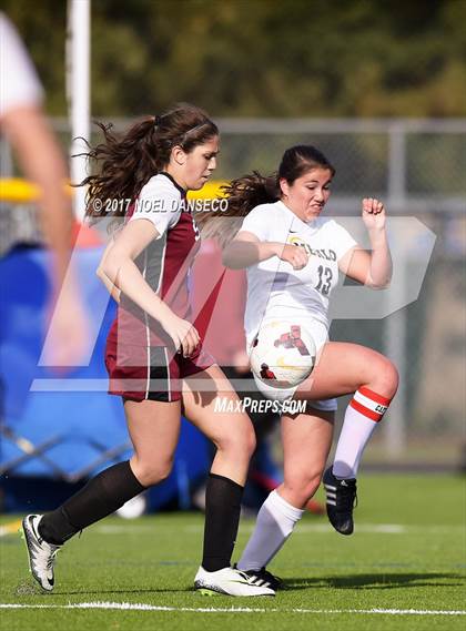 Thumbnail 1 in Menlo School vs Sacred Heart Prep photogallery.