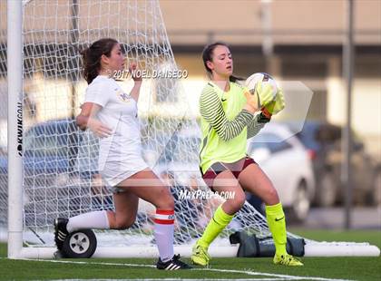 Thumbnail 3 in Menlo School vs Sacred Heart Prep photogallery.