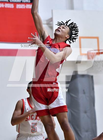 Thumbnail 1 in Highlands vs. Sacramento Adventist (Sac Adventist Holiday Invitational) photogallery.