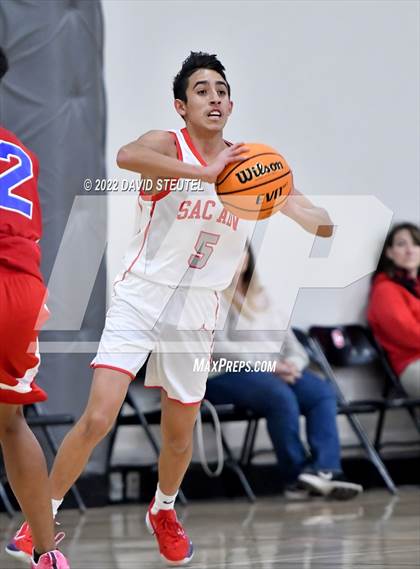 Thumbnail 3 in Highlands vs. Sacramento Adventist (Sac Adventist Holiday Invitational) photogallery.