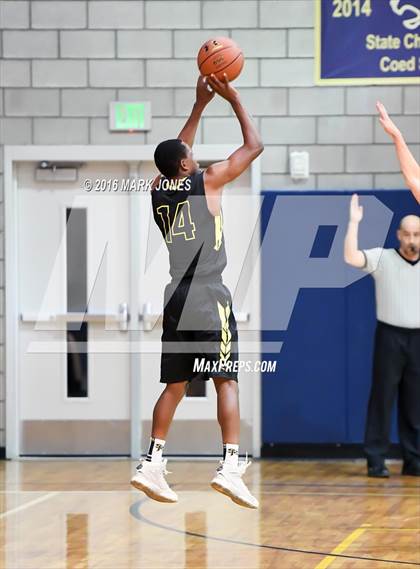 Thumbnail 1 in Paradise Valley Christian Prep vs Salt River photogallery.