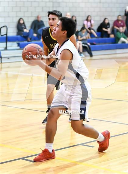 Thumbnail 3 in Paradise Valley Christian Prep vs Salt River photogallery.