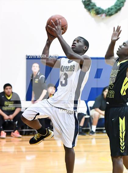 Thumbnail 2 in Paradise Valley Christian Prep vs Salt River photogallery.