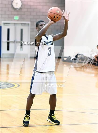 Thumbnail 3 in Paradise Valley Christian Prep vs Salt River photogallery.
