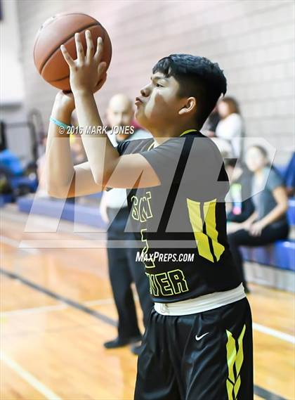 Thumbnail 3 in Paradise Valley Christian Prep vs Salt River photogallery.