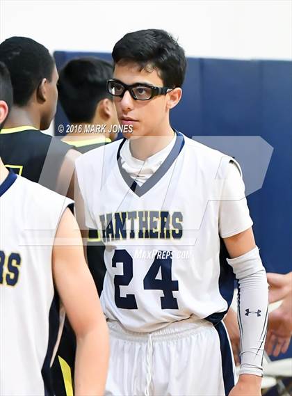 Thumbnail 2 in Paradise Valley Christian Prep vs Salt River photogallery.