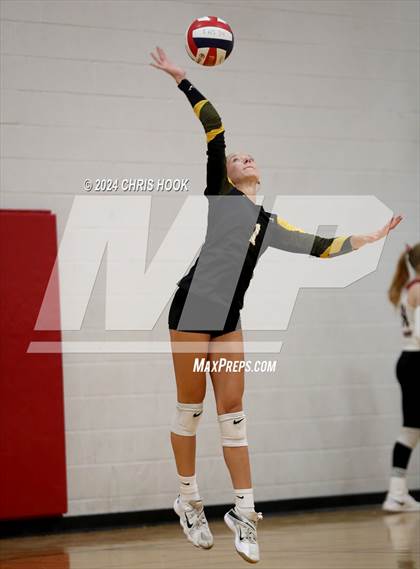 Thumbnail 3 in Globe vs Arizona Lutheran Academy (The Florence VB Invitational) photogallery.