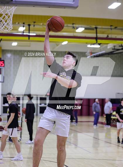 Thumbnail 3 in Weymouth vs Barnstable (MIAA Division 1 Preliminary Round) photogallery.