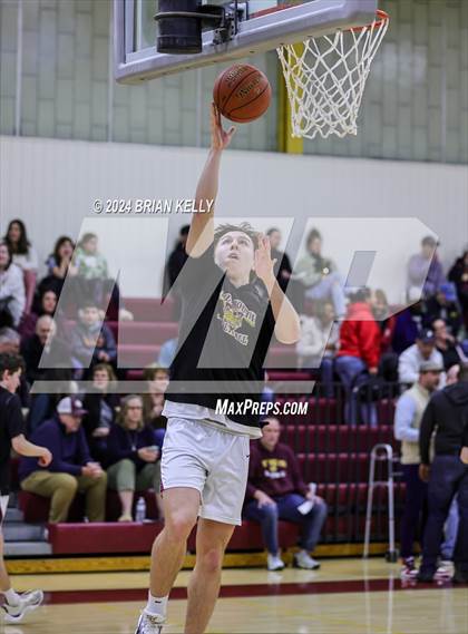 Thumbnail 1 in Weymouth vs Barnstable (MIAA Division 1 Preliminary Round) photogallery.
