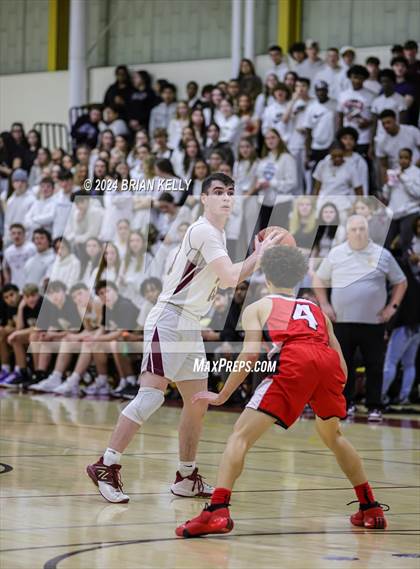 Thumbnail 3 in Weymouth vs Barnstable (MIAA Division 1 Preliminary Round) photogallery.
